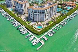Building Photo - 425 Dockside Dr