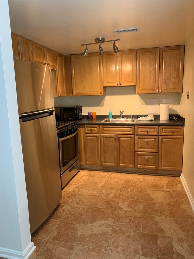 Foto principal - 1400 12th St N