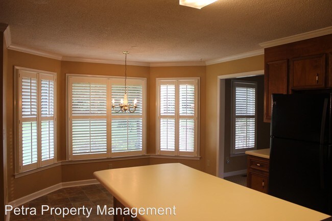 Building Photo - 3 br, 2.5 bath House - 207 Fairfax Rd
