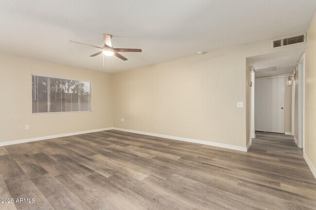 Building Photo - 16043 N 30th Ave