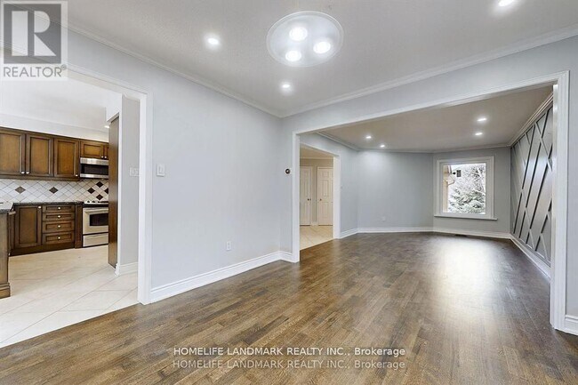 Building Photo - 3452 Cherrington Crescent