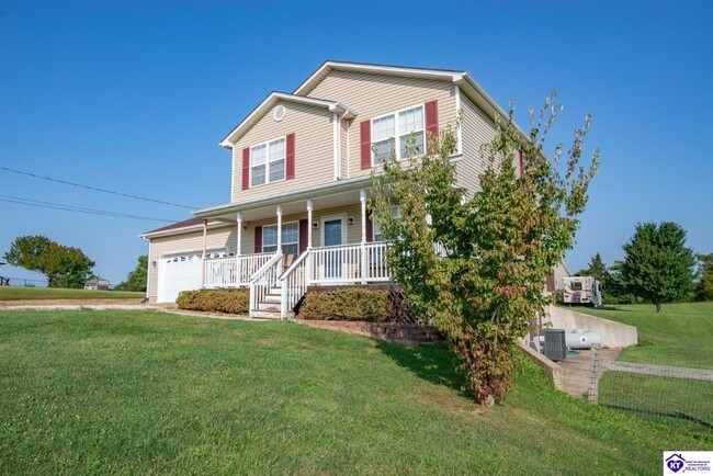 Building Photo - 650 Farmington Dr