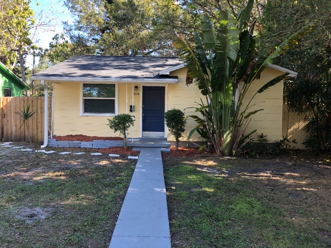 Photo - 2234 44th St S (Saint Petersburg, FL) House