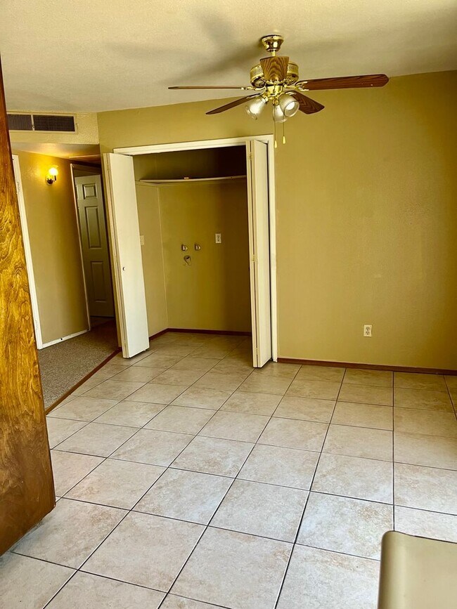 Foto del edificio - 3800 Maserati Dr