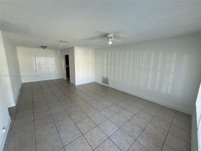 Foto del edificio - 22685 SW 64th Way