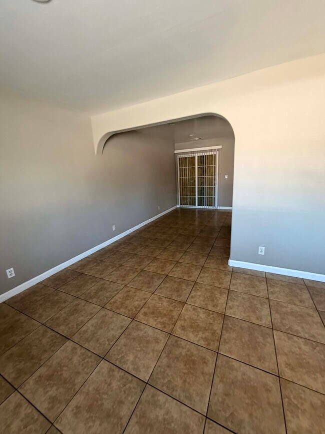 Foto del edificio - 730 S Haley St