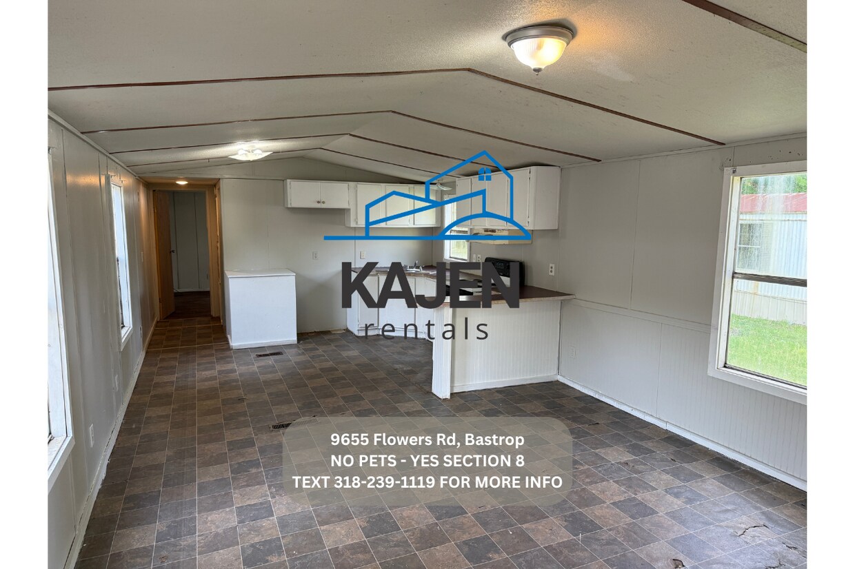 Foto principal - 9655 Flowers Rd