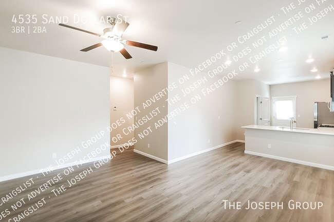 Building Photo - 4535 Sand Dollar Dr