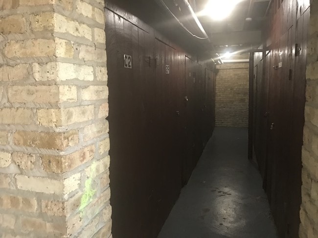 Building Photo - Grove Estates