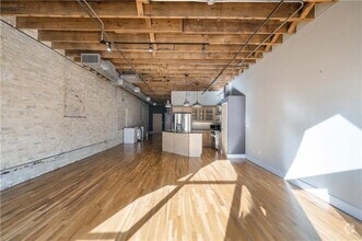 Building Photo - 411 Brazos St