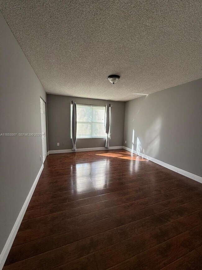 Foto del edificio - 1247 SW 46th Ave