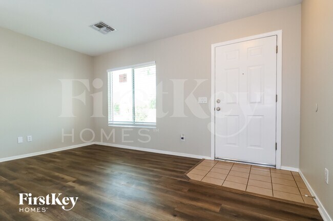 Foto del edificio - 2211 N 115th Ln