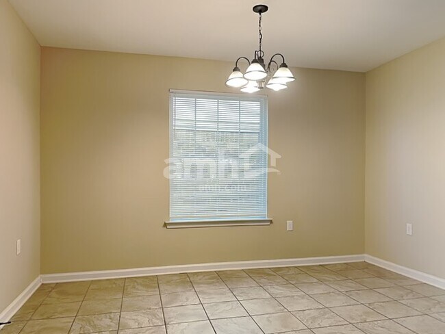 Foto del edificio - 1246 Carlton Ridge Dr