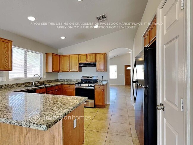 Foto del edificio - 11003 E Delta Ave