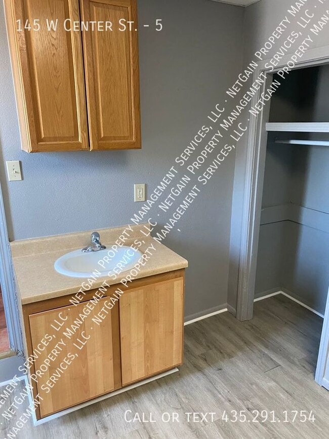 Building Photo - Studio Apartment In Beaver