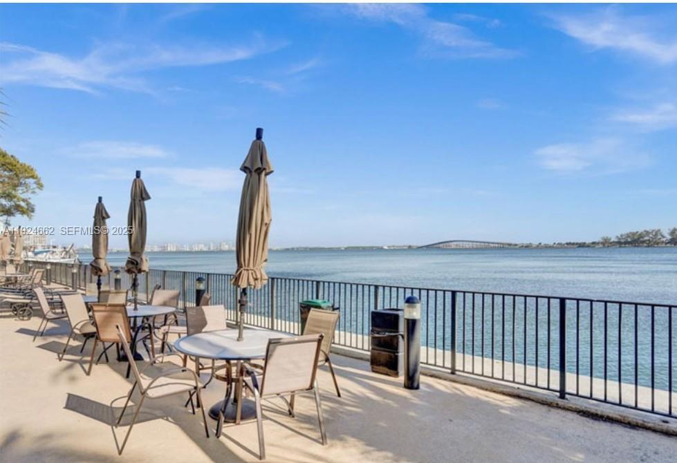 Foto principal - 2333 Brickell Ave