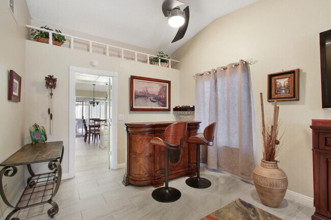 Foto del edificio - Charming 3 Bed / 2 Bath Home in Woodland