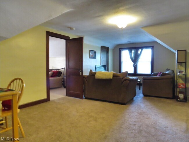 Foto del edificio - 13513 Clifton Blvd