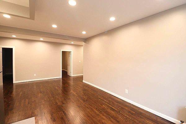 Foto del edificio - 3 bedroom in BRONX NY 10462