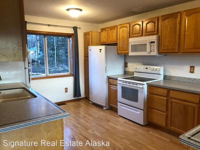 Building Photo - 3 br, 2 bath House - 1780 E. Raven Circle