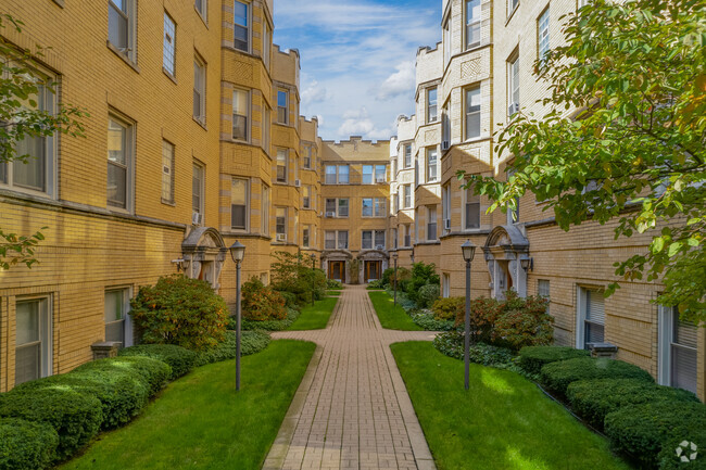 Foto del edificio - Cornell Park Condominiums
