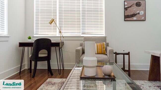 Foto del edificio - 901 Kelly Green Ln