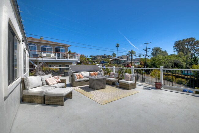 Foto del edificio - 34 E I St