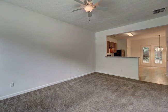 Building Photo - 4682 Ernest Dr