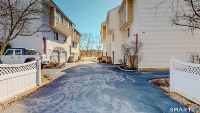 Building Photo - 825 Hope St