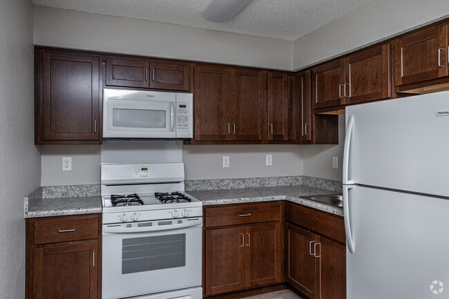 1BA, 1HAB - 642 ft² - Line Creek Apartments