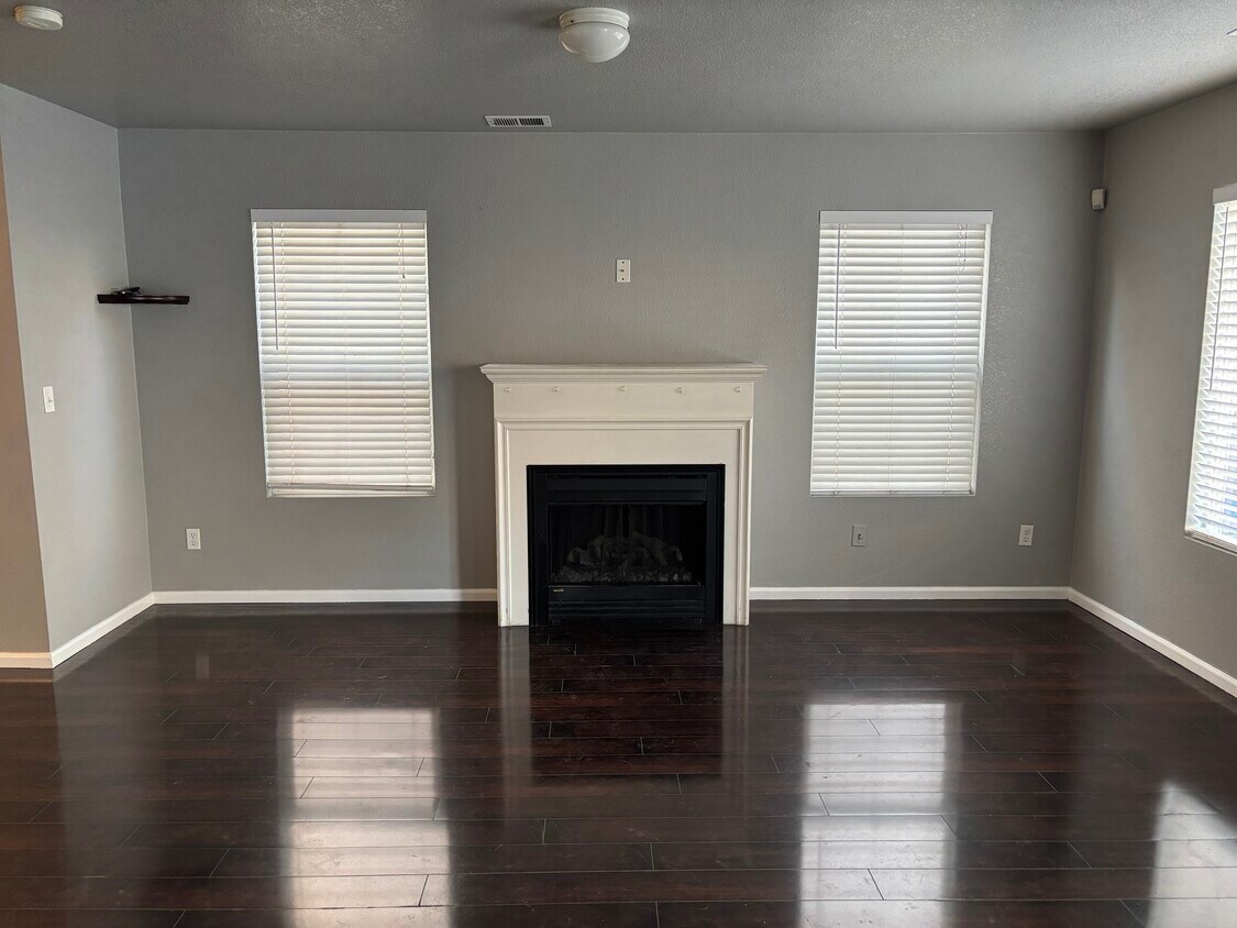 21467 E 55th Pl, Denver, CO 80249 House Rental in Denver, CO