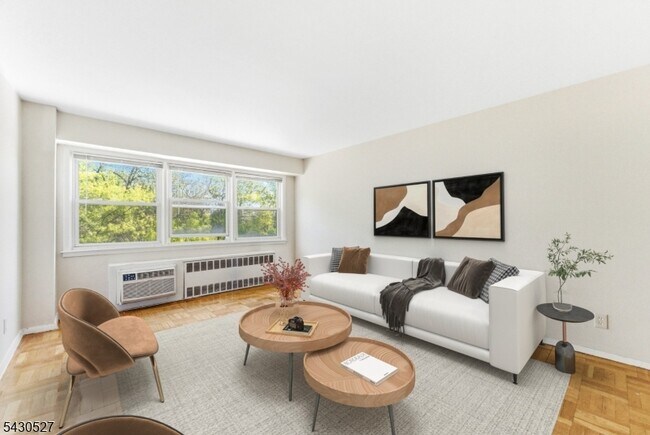 Foto del edificio - 415 Claremont Ave