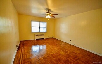 Building Photo - 1454 E 233rd St