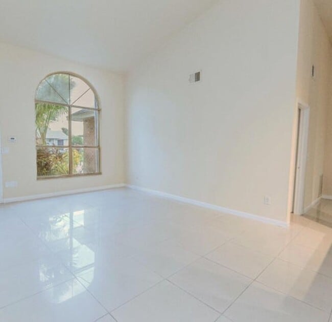 Foto del edificio - 8111 Cedar Hollow Ln