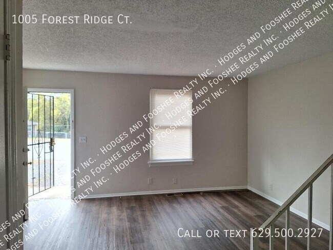 Foto del edificio - 1005 Forest Ridge Ct