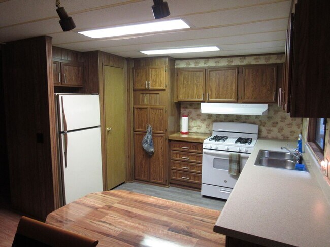 Foto del edificio - 113 Forrest St