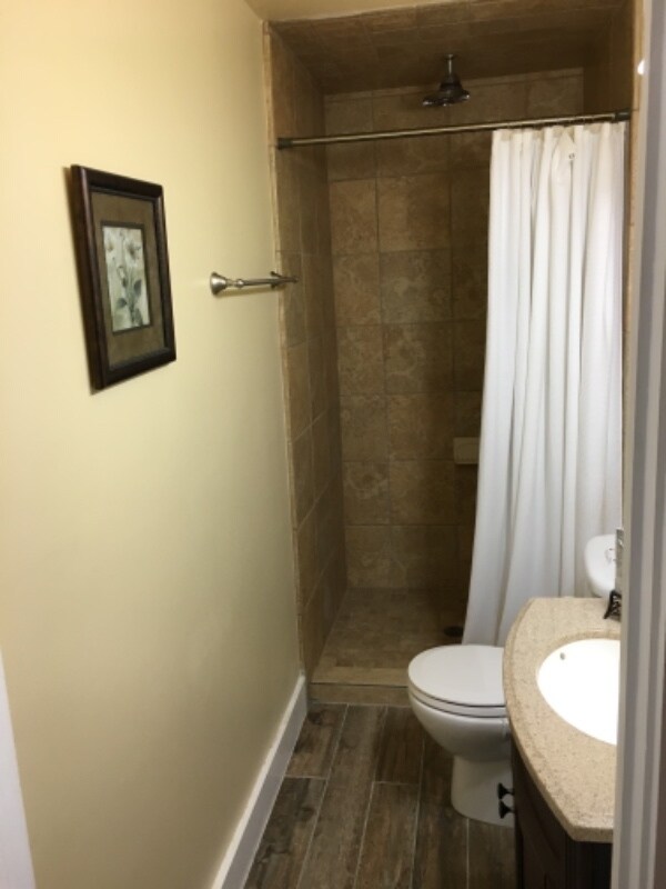 Building Photo - 543 E Huisache Ave