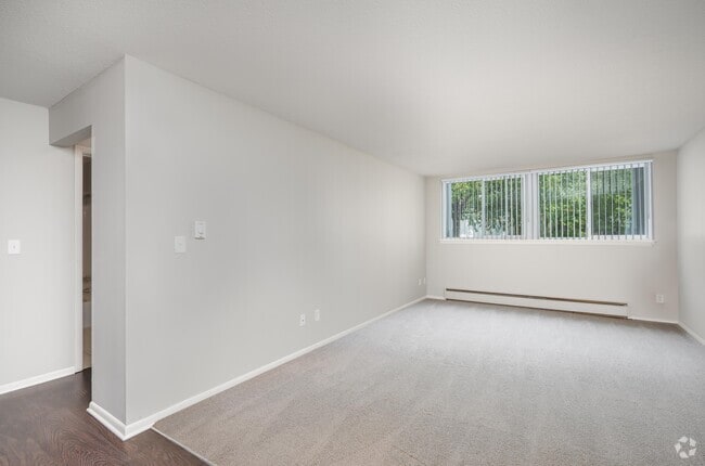 Living Room - Edgerton Highlands