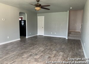 Building Photo - 25243 Cambridge Dr