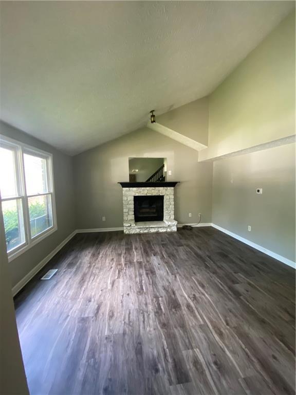 Foto del edificio - 326 Beechwood Ct