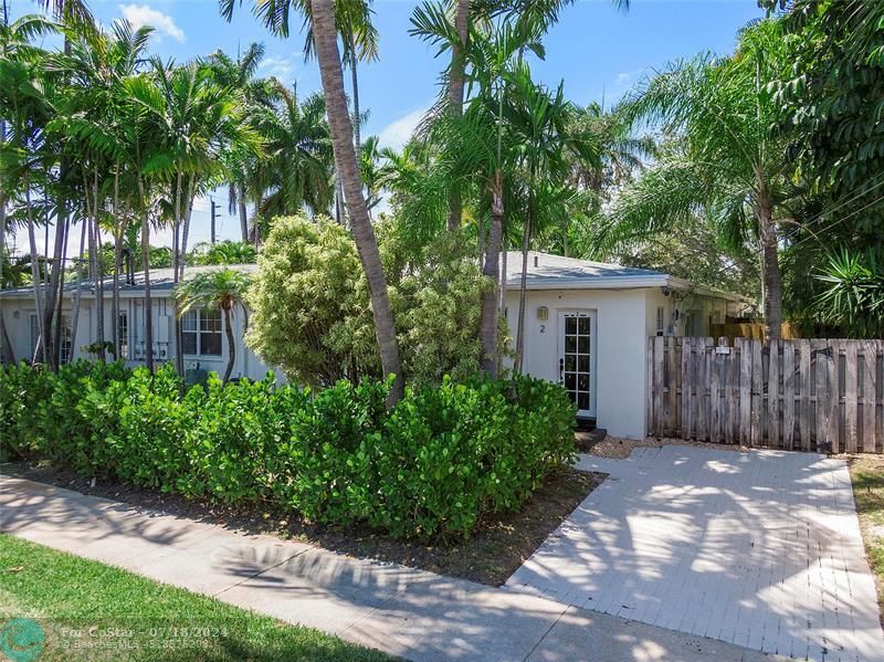 Foto principal - 1400 NE 4th Ct