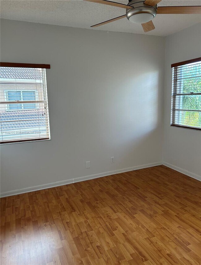 Foto del edificio - 19172 NW 82nd Cir Ct