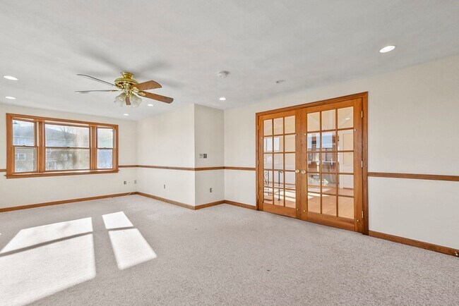 Foto del edificio - 72 Cambridge Rd