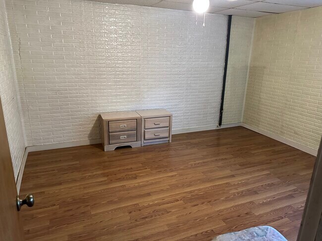 Dormitorio - 142 Townsend Ct