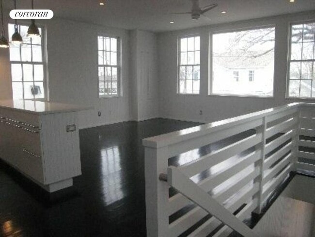 Building Photo - 52A Jobs Ln