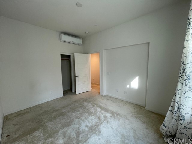 Building Photo - 203 Magnet