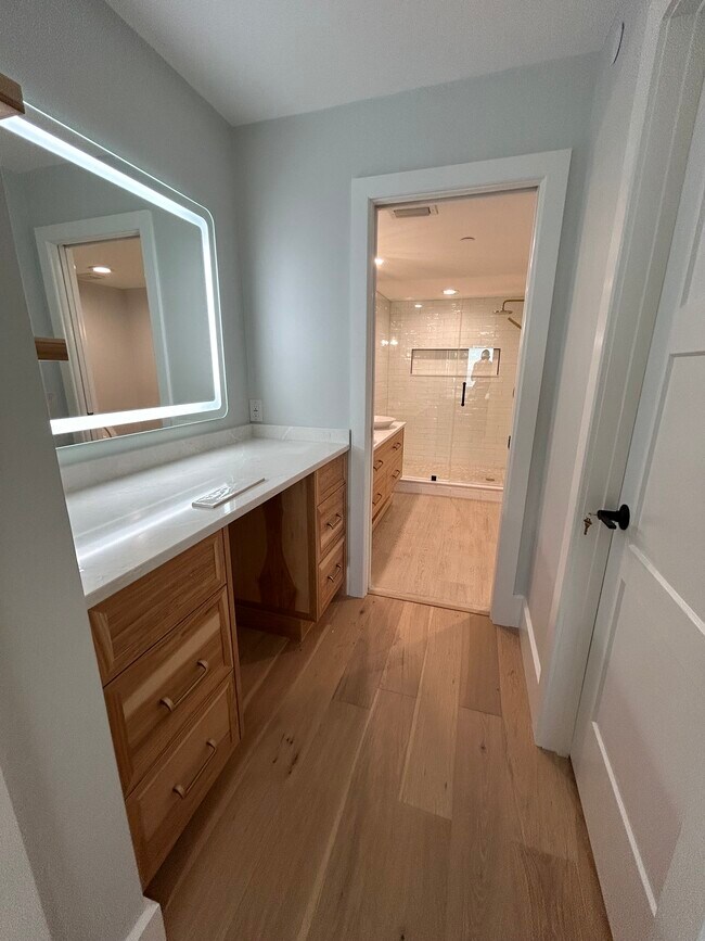 Foto del edificio - VACATION RENTAL - SNOW BIRDS - Monthy rent...