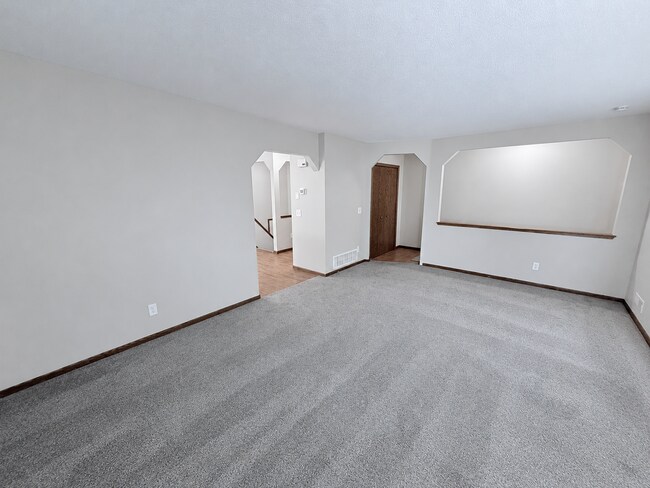 Foto del edificio - 8820-8822 Griggs Ave