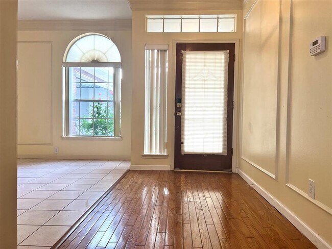 Foto del edificio - 3243 Ashfield Dr