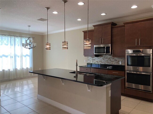 Foto del edificio - 3905 Redfin Pl
